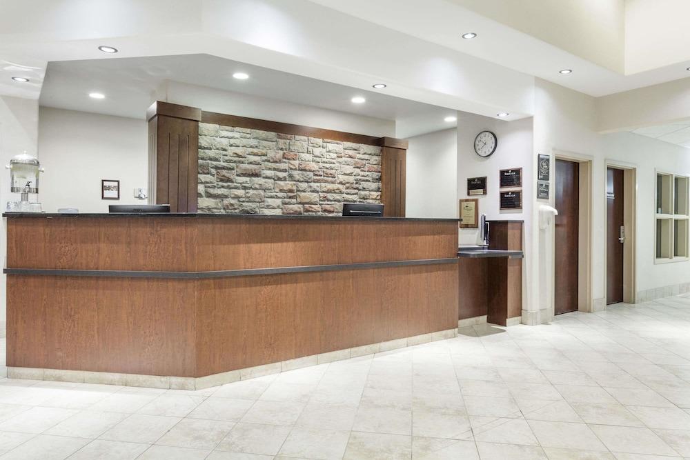 Ramada By Wyndham Drayton Valley Ngoại thất bức ảnh