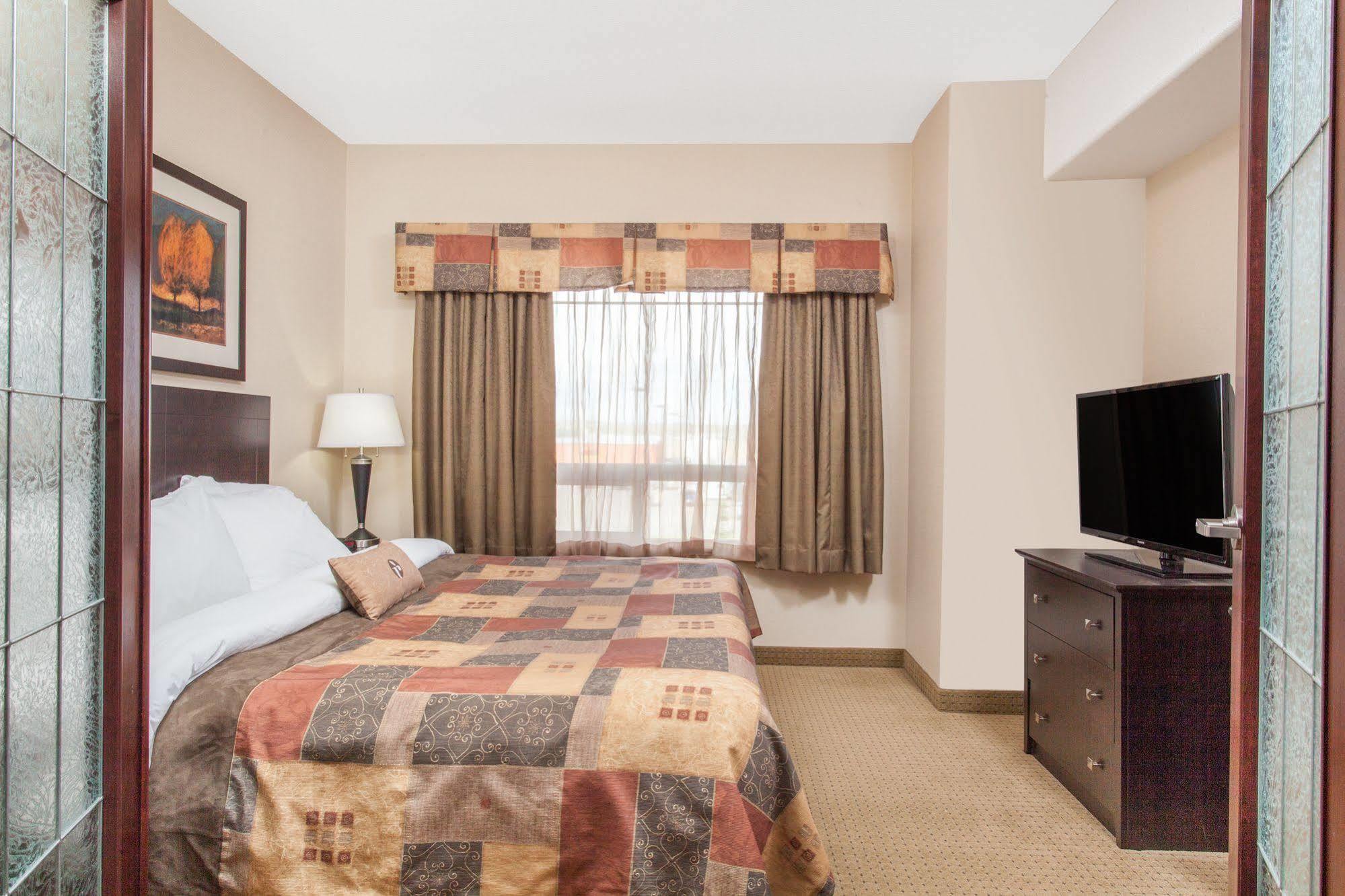 Ramada By Wyndham Drayton Valley Ngoại thất bức ảnh